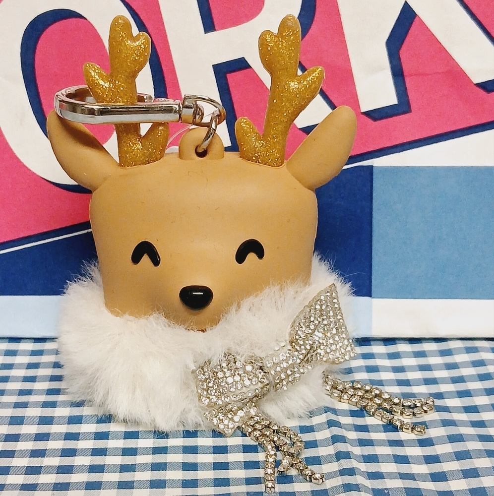 Bath and Body Works Cozy Bling Reindeer Pocketbac Holder
